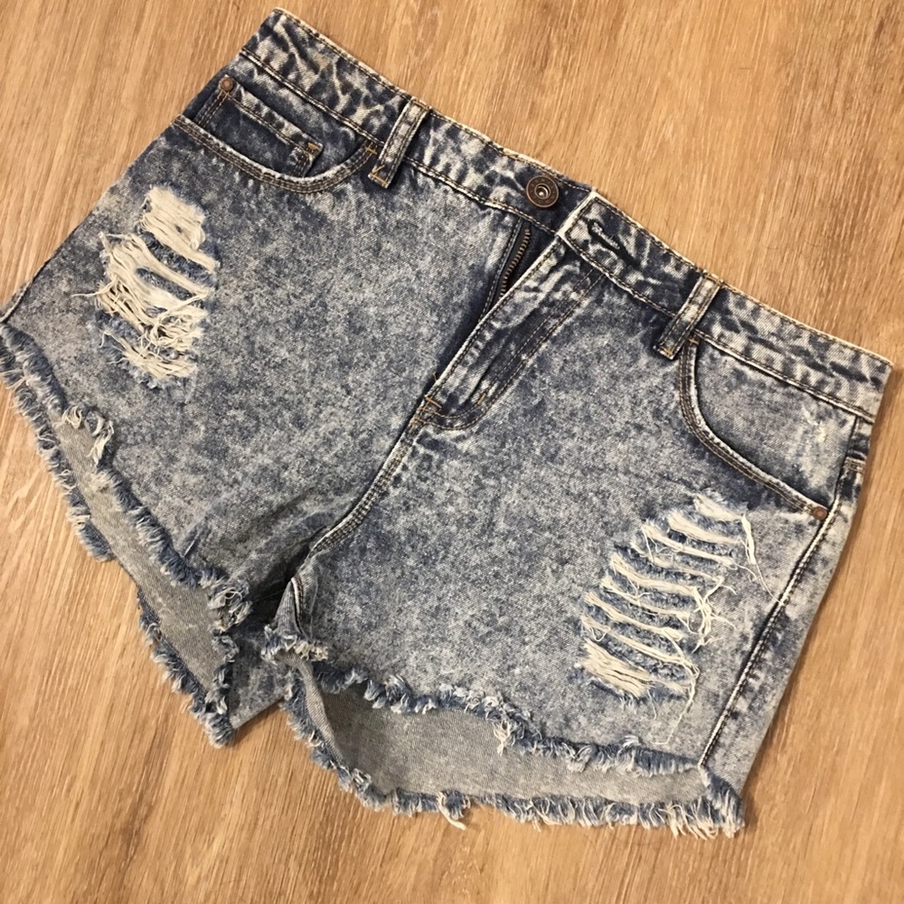 Tinseltown acid wash destroyed jean shorts